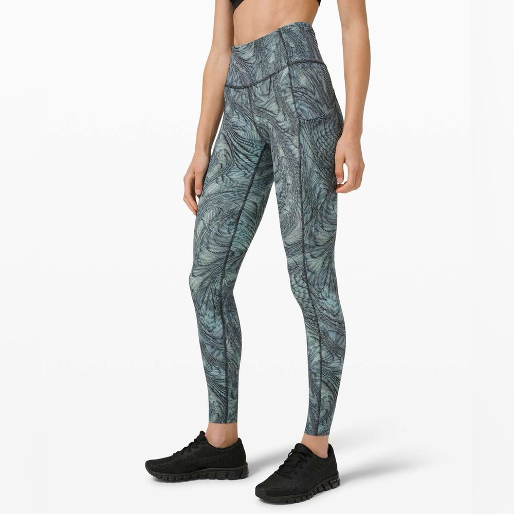 Lululemon Fast and Free Leggings 25” Blue Multi Glitch Print size 4